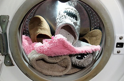 washing slippers in washing machine